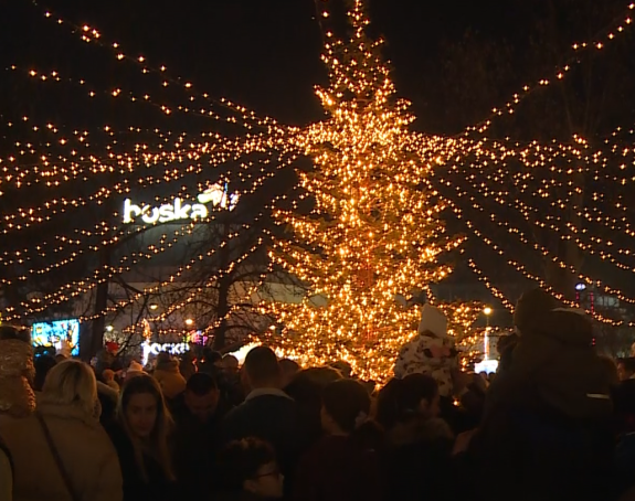 Otkrivamo gdje će Minić i poslanici na doček Nove godine
