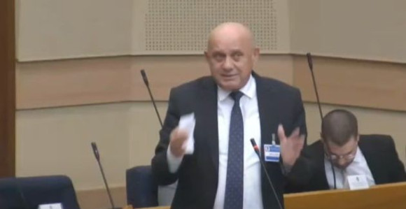 Režim u strahu od najave ponavljanja izbora u Srpskoj