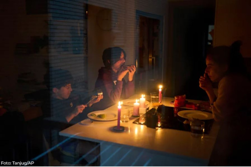 Svjetska metropola ostala u mraku uoči Nove godine