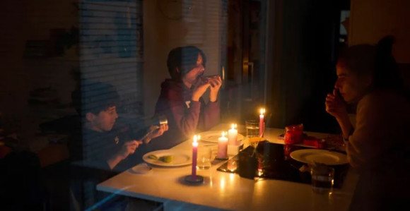 Svjetska metropola ostala u mraku uoči Nove godine