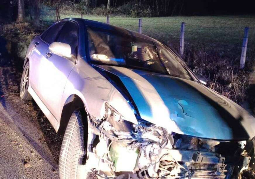 Sudar četiri vozila kod Prijedora, četiri osobe povrijeđene