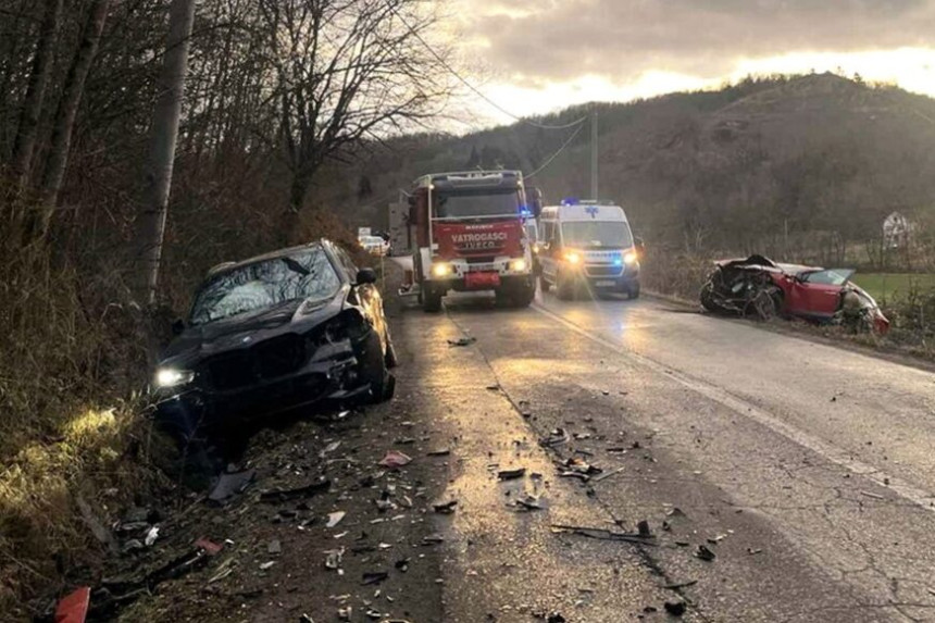 Teška saobraćajka kod Prijedora, ima povrijeđenih