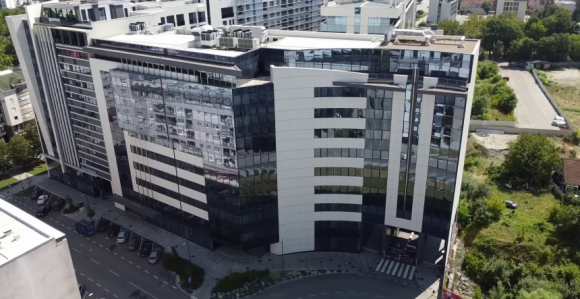 Искомпликовала се куповина "кумове" зграде