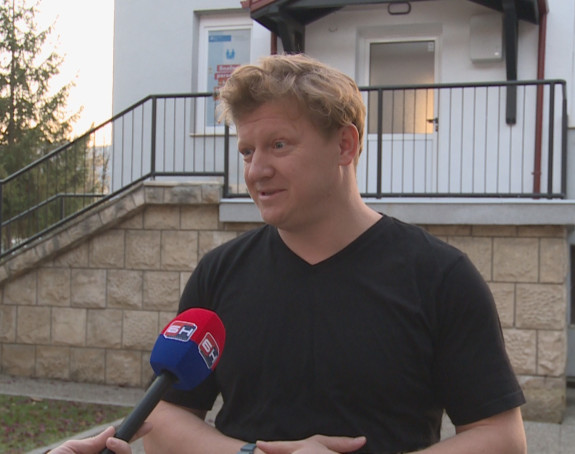 "...majka mi je umrla na porođaju, otac malo kasnije"