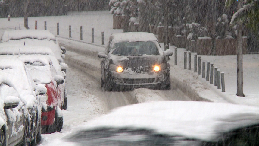 Obustavljen saobraćaj za teretna vozila na putu Zvornik-Tuzla