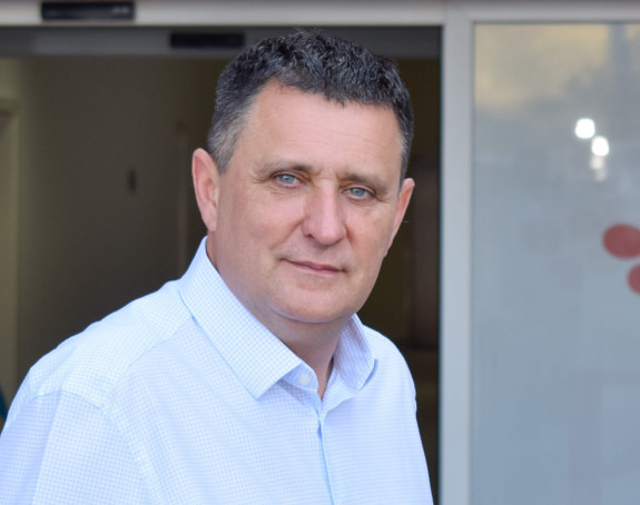 Ђајић подијелио 4000 пакетића - СНСД није поменуо