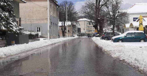 Повукла се вода, проходан пут Невесиње - Гацко