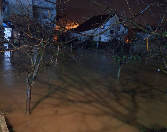 Alarmantno stanje: Izlila se Neretva kod Konjica