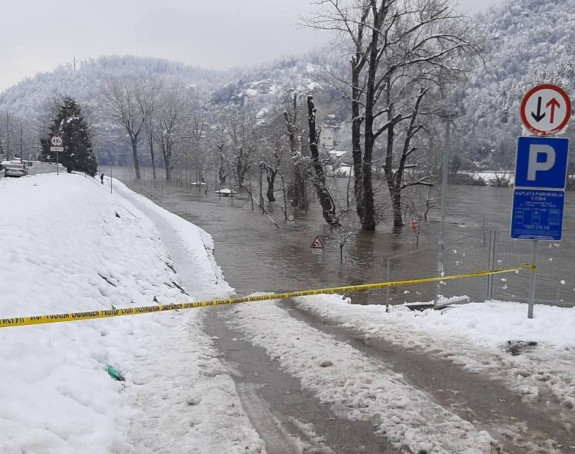 Zvornik: Rijeka Drina u porastu, službe prate situaciju