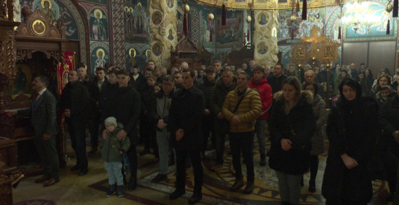 Molimo se za otadžbinu našu Srbiju i Srpsku