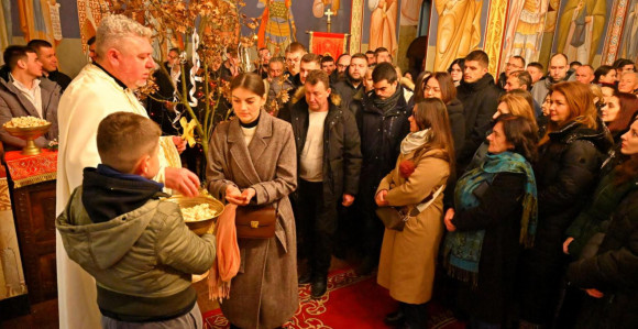 Božić da donese mir, ljubav i slogu svakoj porodici