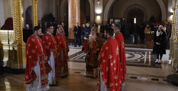 Hrizostom služio za Božić u sabornoj crkvi u Sarajevu