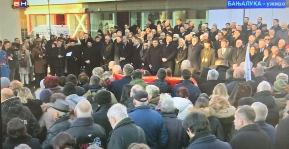Otkrivanje spomenika poginulim borcima u Banjaluci bez prenosa na RTRS i režimskim medijima?!