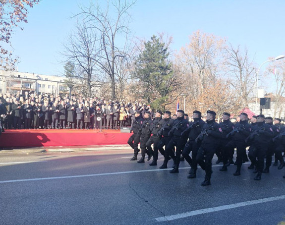 Dan Srpske: Centralni događaj svečani defile