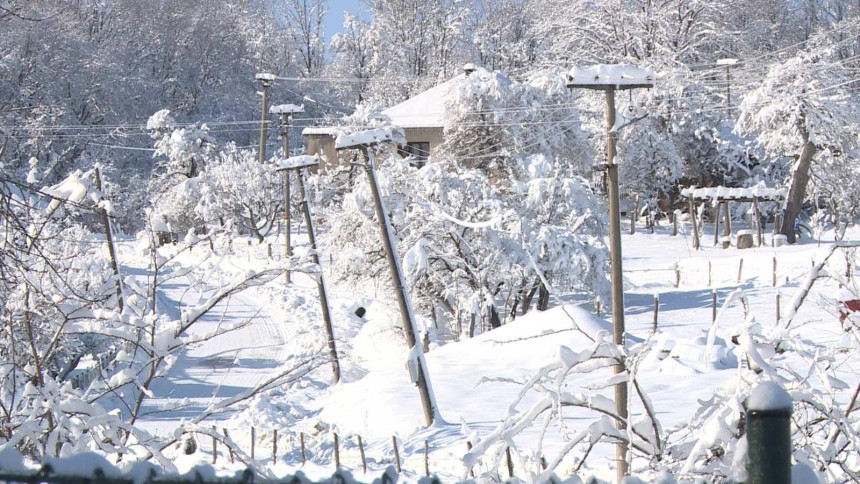 Претежно облачно вријеме, повремено разведравање