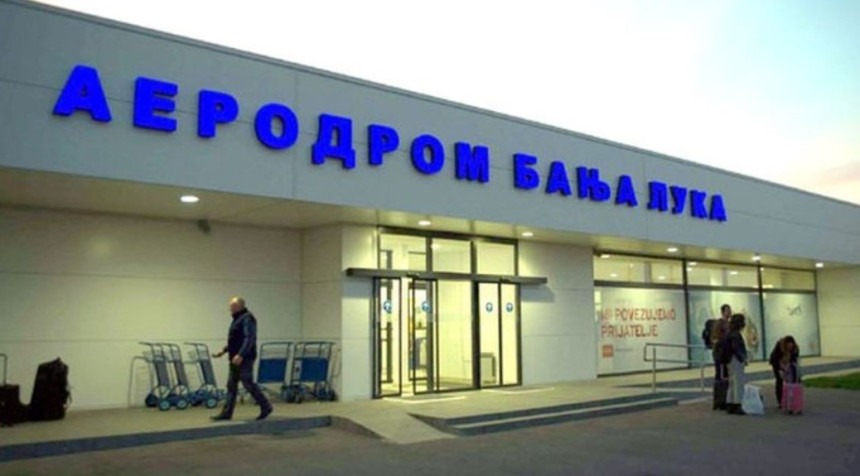 Avion umjesto u Banjaluku sletio u Zagreb