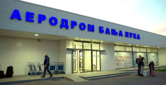 Avion umjesto u Banjaluku sletio u Zagreb