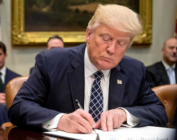 Трампов налог за могући напад на Гренланд одбијен