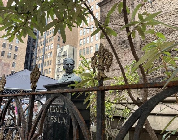 U crkvi Svetog Save na Menhetnu služba za Nikolu Teslu