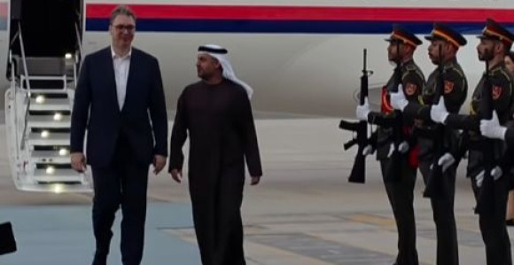 Vučić: Želim da Srbija bude bezbjedna i razvijena poput UAE