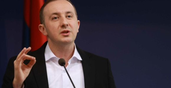 СНСД влада "купује" гласове на поновљеним изборима