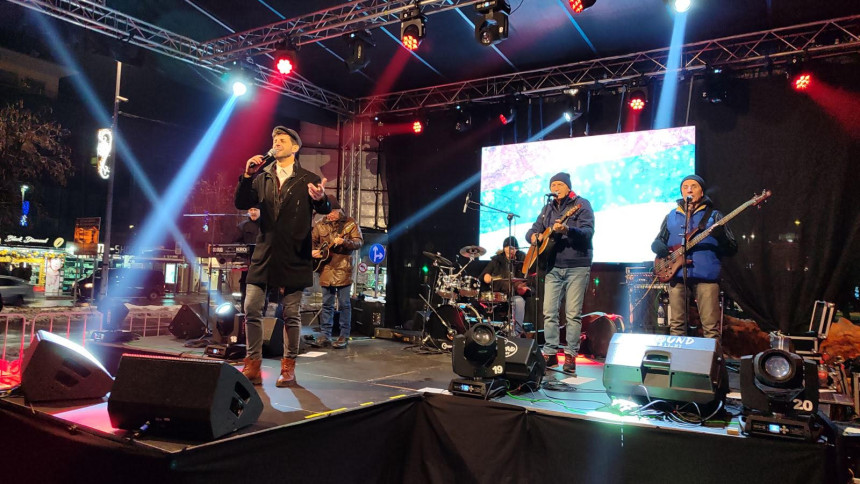 Брчаци у православну Нову годину ушли уз хитове Легенди