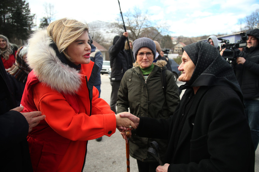 М:тел обезбиједио новац за увођење аутобуске линије Гламоч-Бањалука