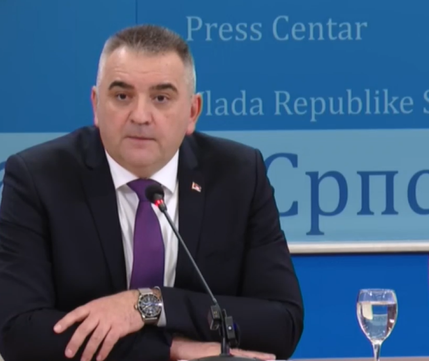 Minić podnio ostavku, da bi ponovo dobio mandat