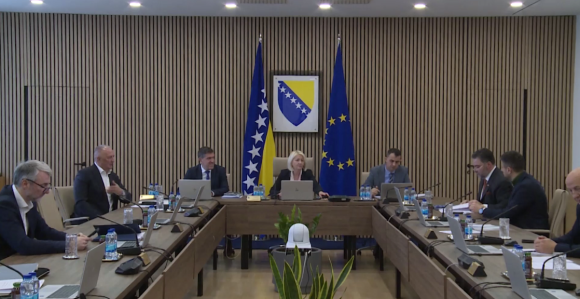 Кошарац и Амиџић против мишљења о европским законима