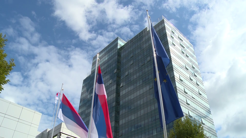 У министарске фотеље сједа пет нових министара