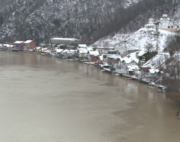 Zvornik: Nelegalna gradnja cvjeta, moćnici povlašteni
