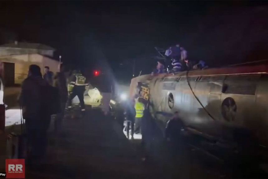 Два воза у Шпанији искочила из шина, има повријеђених