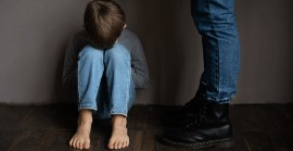 U telefonu 118 slika polnih organa djece. dojavljeno iz SAD