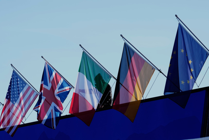 Aksios: Povelja Odbora za mir za Pojas Gaze biće potpisana u četvrtak u Davosu