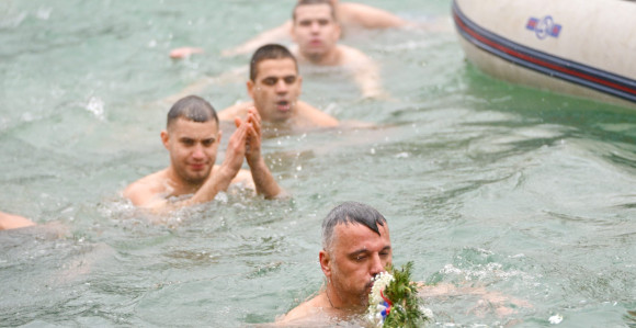 Od 33 učesnika do krsta prvi doplivao Dalibor Kajiš