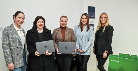 ATOS BANK uručila donaciju Centru za socijalni rad