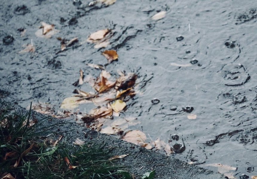 Upaljen crveni meteoalarm: Stižu obilne padavine