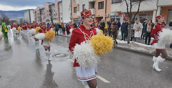 Miris mora i proljeća: Praznik mimoze stigao u Srpsku