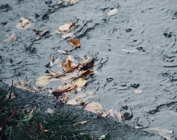 Upaljen crveni meteoalarm: Stižu obilne padavine