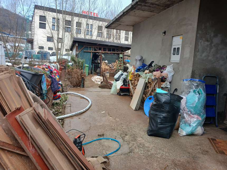 Ogromna šteta na stambenim objektima u Istočnoj Ilidži