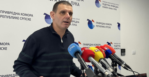 Mljekari odgovaraju: Miniću, zgrada Vlade nije tvoje vlasništvo