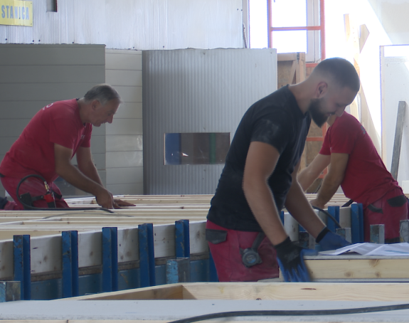 Privredinici se pohvalili kako ih vlada obraduje