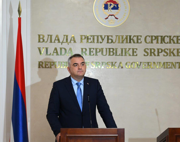 Влада неће дозволити да се гробља и цркве књиже на БиХ