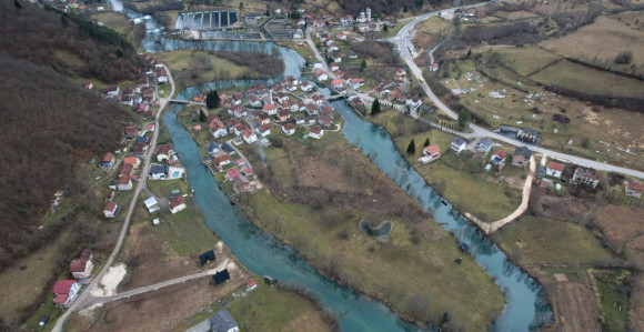 Bušotine zatvorene na području Jezera, kompanija otišla
