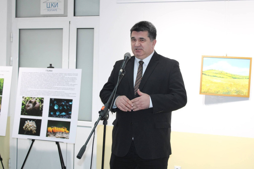 Посрнула власт не може користити ресурсе за свој спас