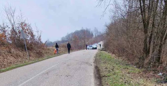 Zbog udesa na putu Čelinac-Drenova saobraćaj blokiran