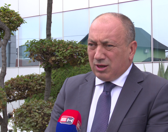 Kampanja "Kupujmo domaće" paravan za finansiranje medija bliskih Dodiku