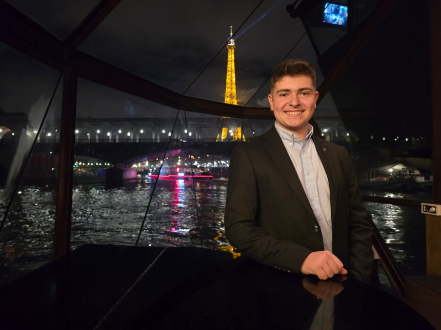 Đorđe Perić nastupom oduševio publiku u Parizu