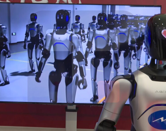 Vučić na prezentaciji robota koji će uskoro da se proizvode u Srbiji