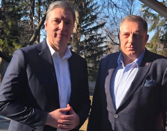 Kratak susret Vučića i Dodika u Beogradu